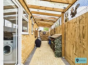 Side Garden Area - click for photo gallery